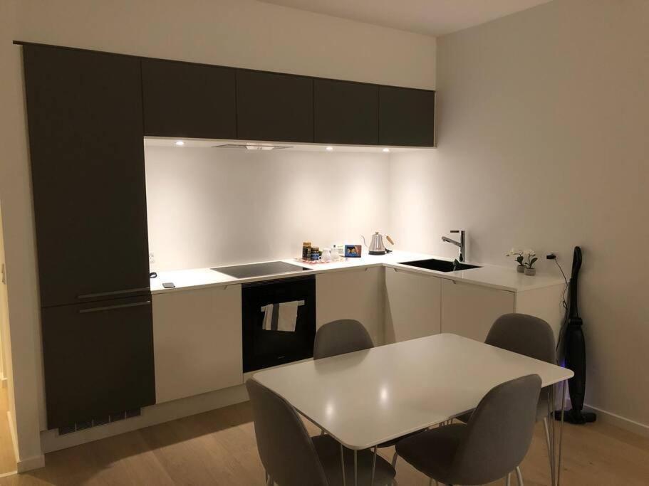 72m2 New Close To The And Waterview * København